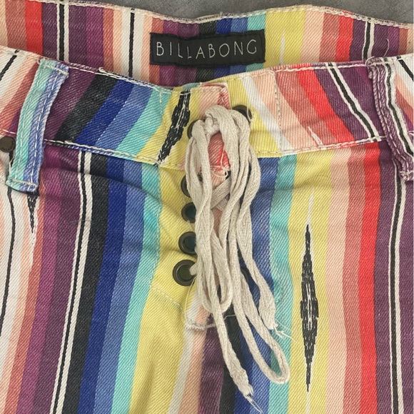❌SOLD❌ Billabong rainbow shorts - Picture 6 of 6